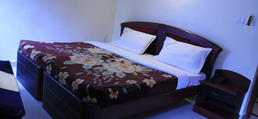 Hotel Emerald Inn Munnar Exterior photo